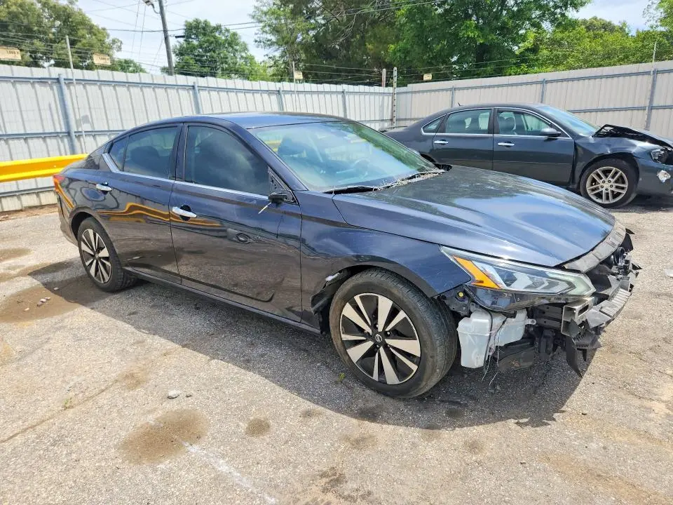 2019 NISSAN ALTIMA SL  