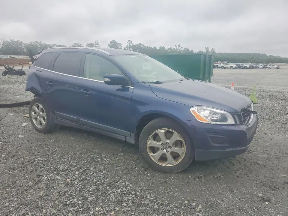 2013 VOLVO XC60 3.2  