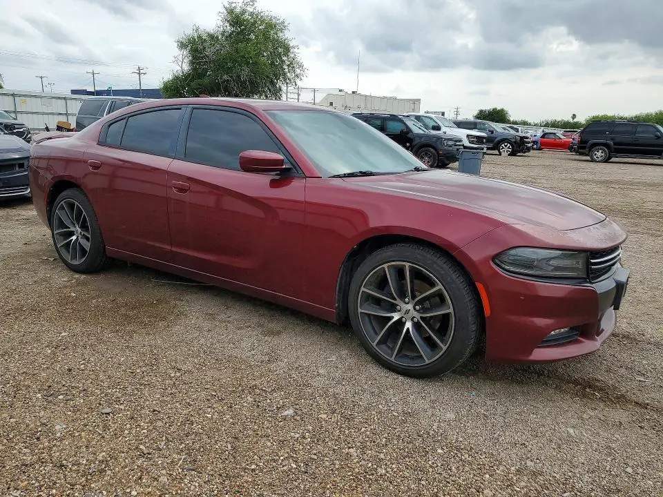 2017 DODGE CHARGER SXT  