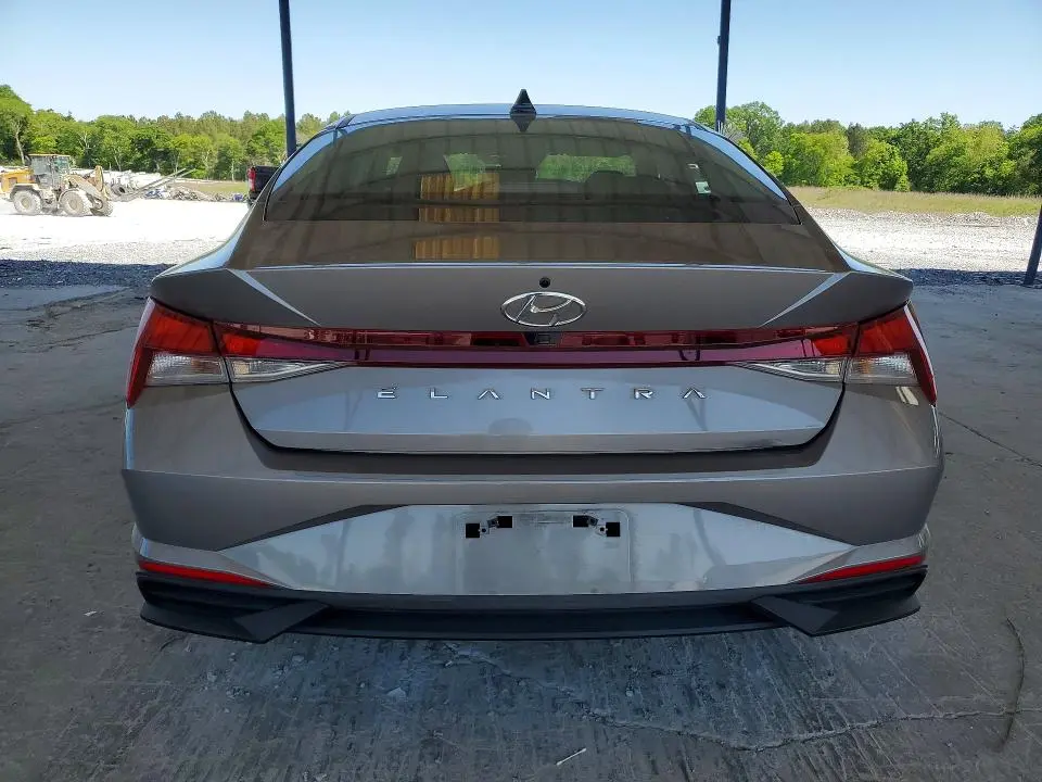 2022 HYUNDAI ELANTRA SEL  