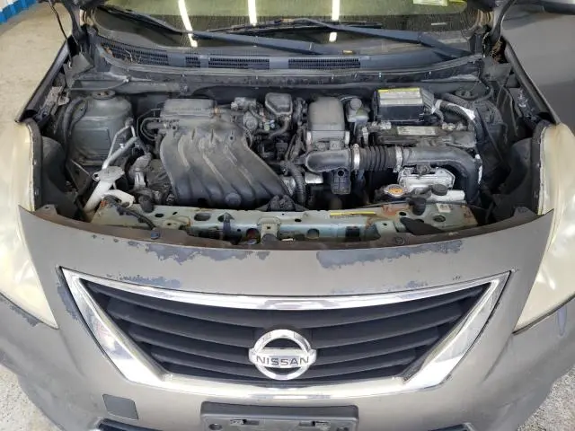 2014 NISSAN VERSA S  