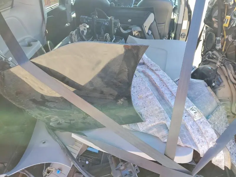 2017 TOYOTA SIENNA SE PREMIUM 8-PASSENGER  