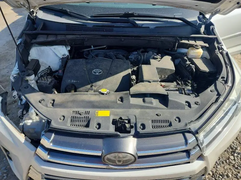 2017 TOYOTA HIGHLANDER LIMITED  