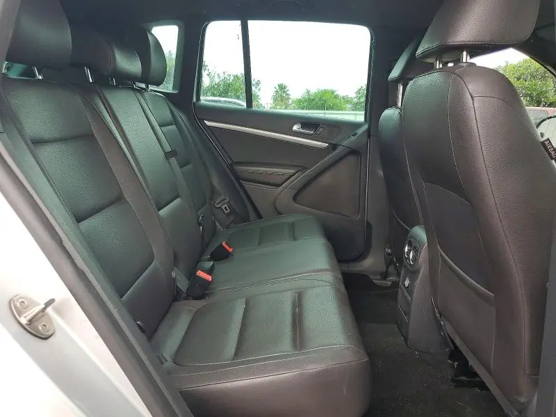 2016 VOLKSWAGEN TIGUAN S  