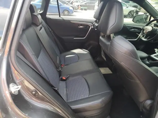 2019 TOYOTA RAV4 XSE
