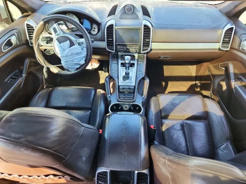 2013 PORSCHE CAYENNE GTS  