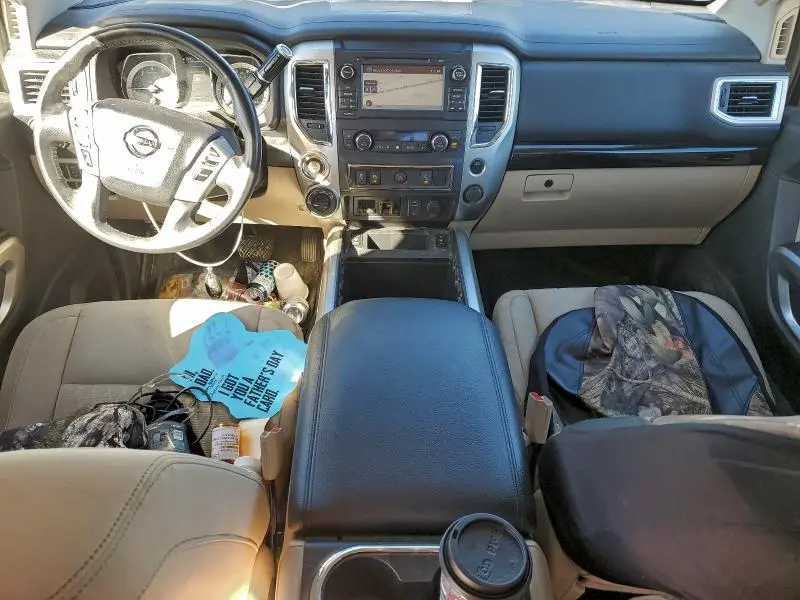 2017 NISSAN TITAN SV  