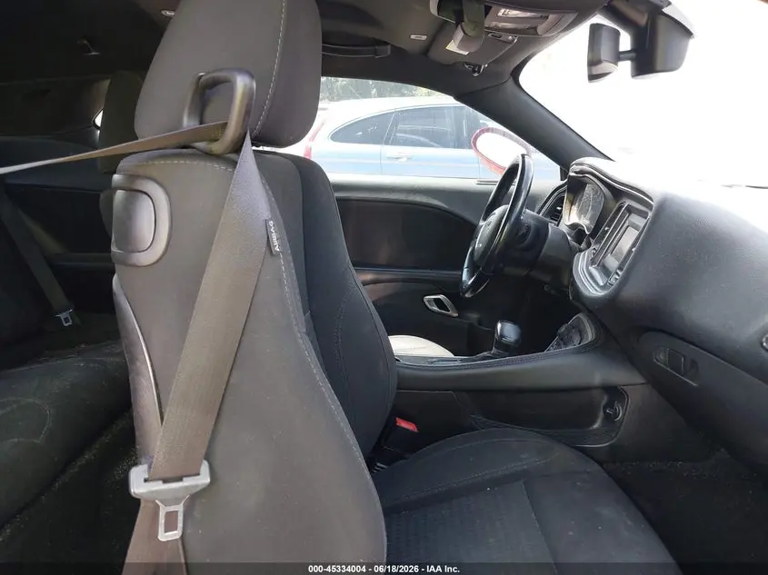 2017 DODGE CHALLENGER SXT