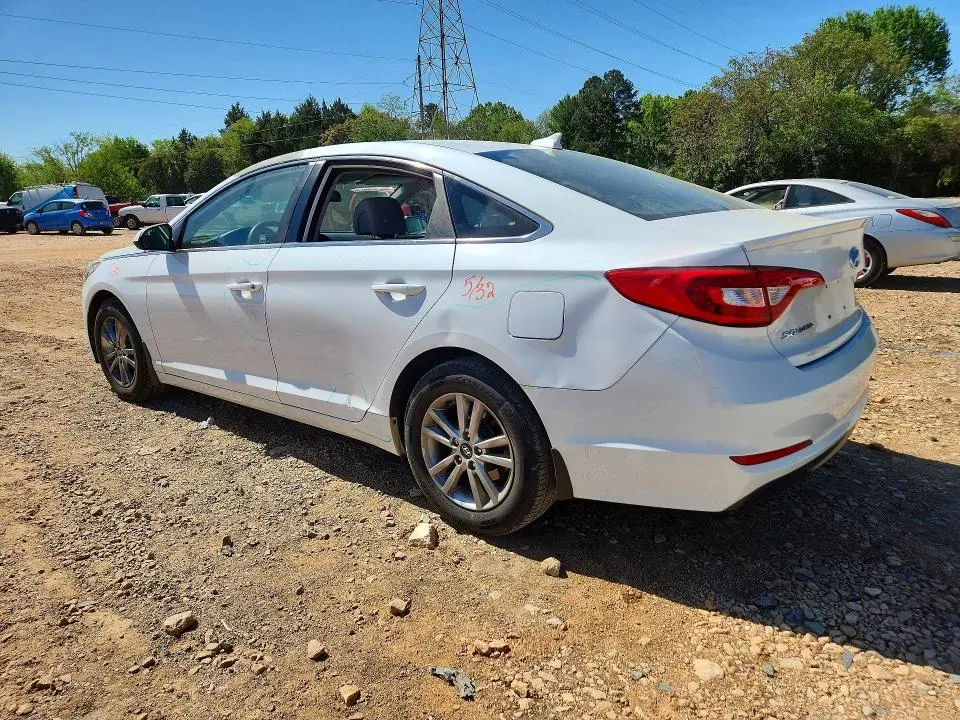 2017 HYUNDAI SONATA SE  