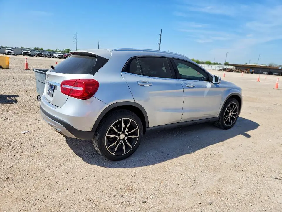 2016 MERCEDES-BENZ GLA 250  