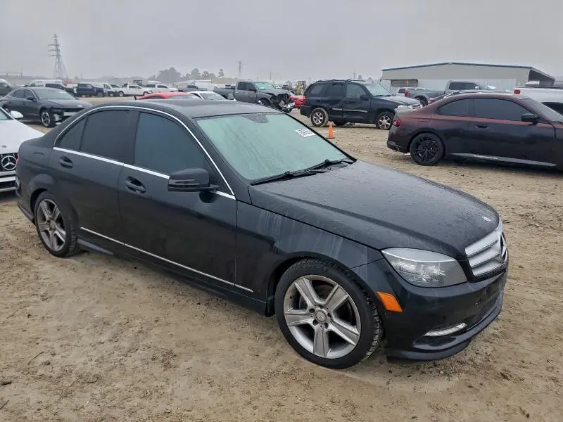 2011 MERCEDES-BENZ C 300  