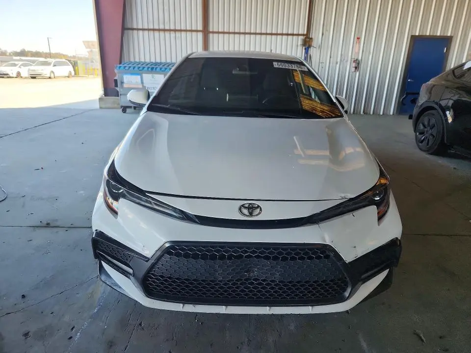 2021 TOYOTA COROLLA SE  