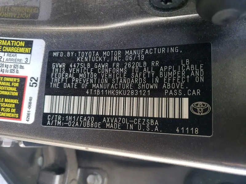 2019 TOYOTA CAMRY SE  