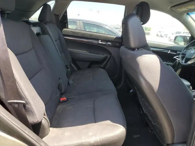 2011 KIA SORENTO BASE  
