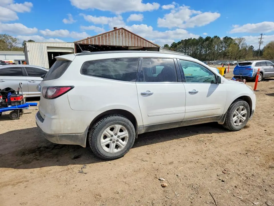 2017 CHEVROLET TRAVERSE LT  