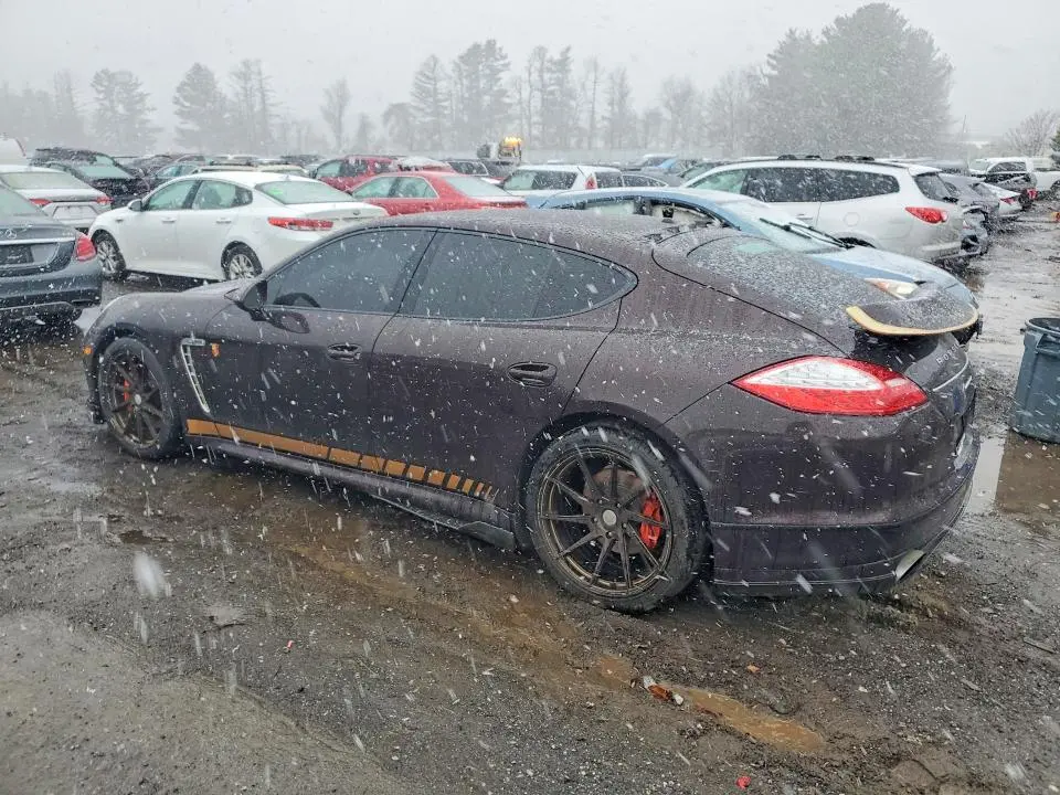 2013 PORSCHE PANAMERA 2  