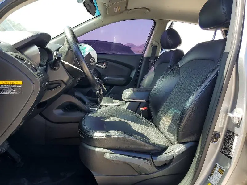 2010 HYUNDAI TUCSON GLS  