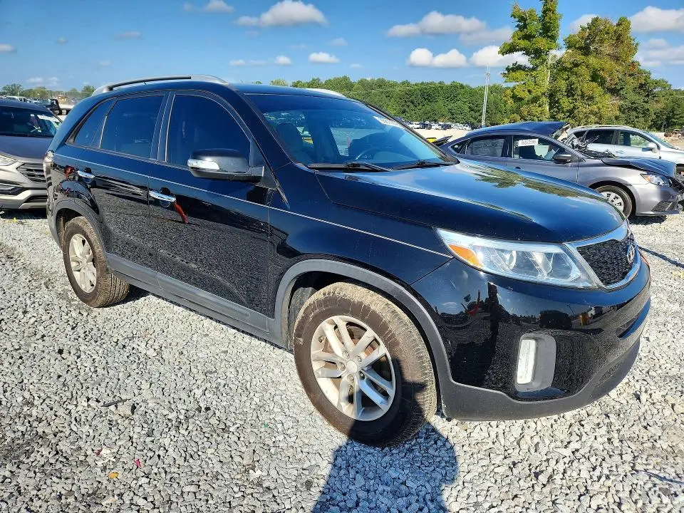 2015 KIA SORENTO LX  