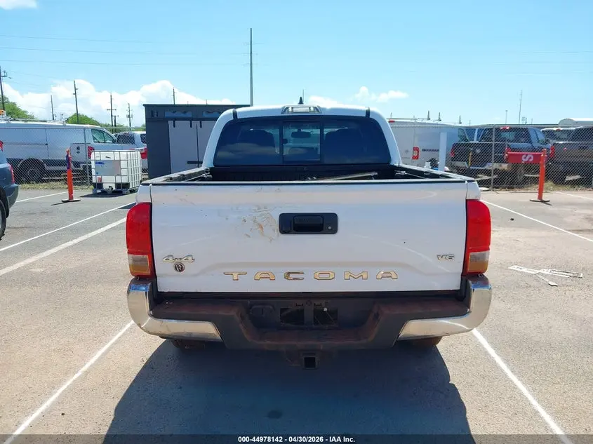 2017 TOYOTA TACOMA SR5 V6