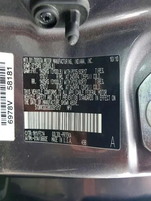 2011 TOYOTA SIENNA LE 8-PASSENGER  