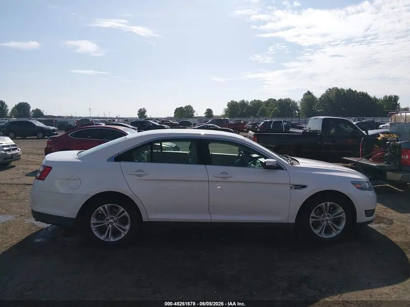 2017 FORD TAURUS SEL