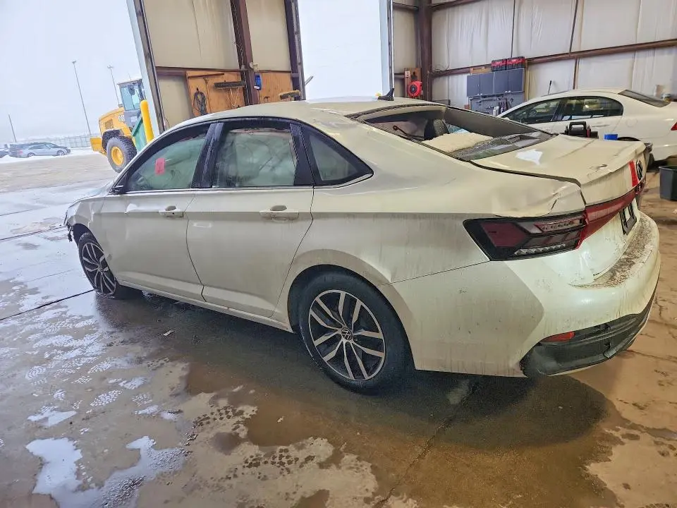 2025 VOLKSWAGEN JETTA SE  
