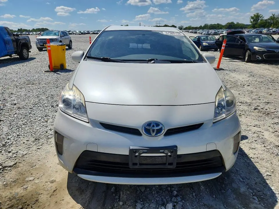 2015 TOYOTA PRIUS TWO  