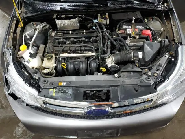 2010 FORD FOCUS SE  