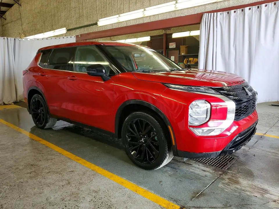 2023 MITSUBISHI OUTLANDER   