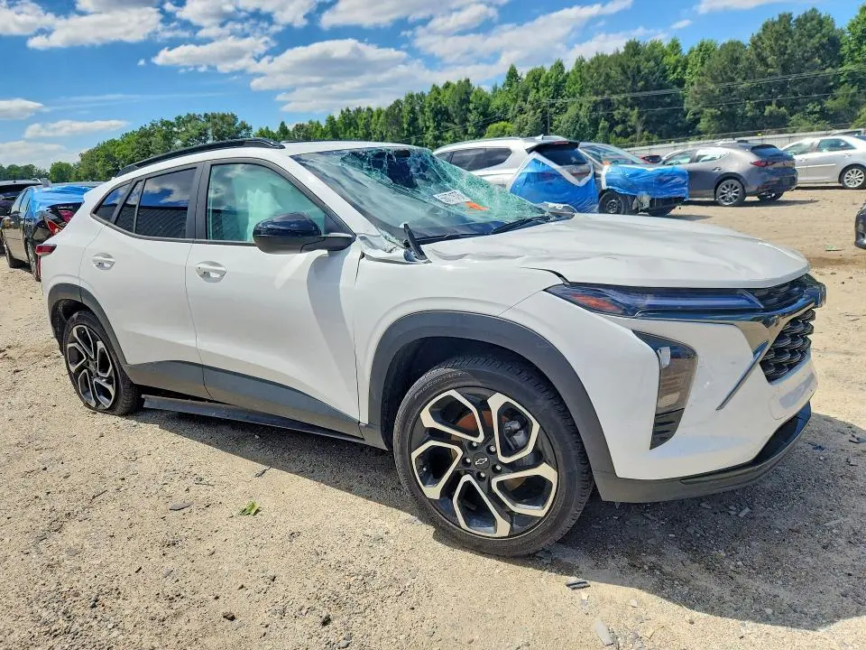 2025 CHEVROLET TRAX 2RS  