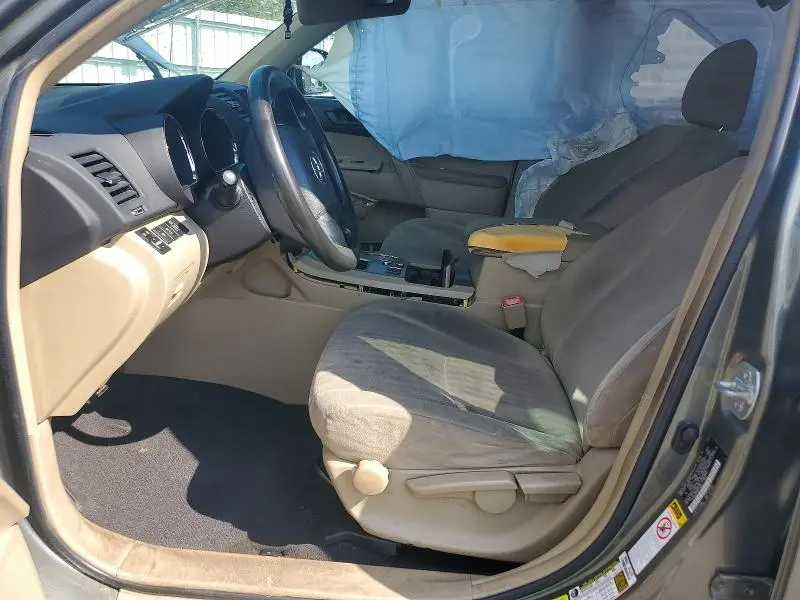 2011 TOYOTA HIGHLANDER BASE  
