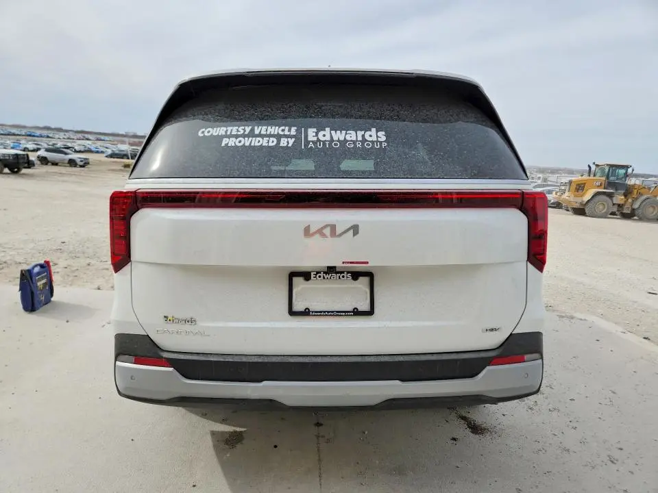 2025 KIA CARNIVAL LXS  