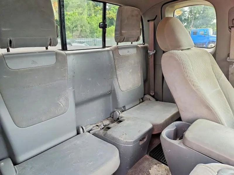 2010 TOYOTA TACOMA V6  