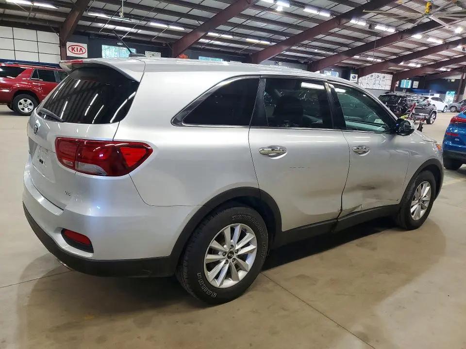 2019 KIA SORENTO LX V6  
