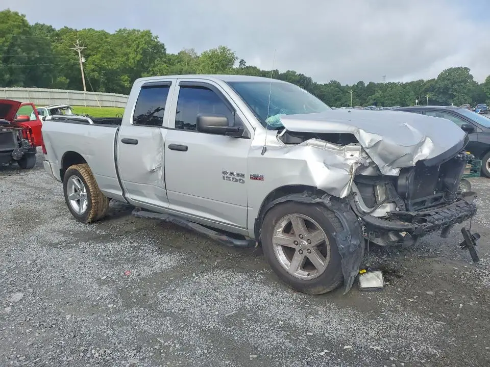 2015 RAM 1500 ST  