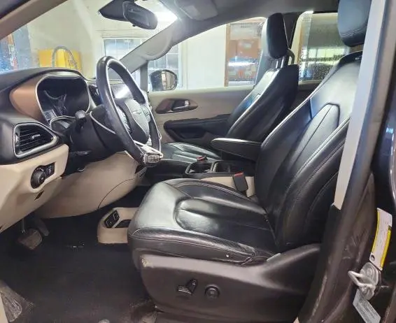 2017 CHRYSLER PACIFICA TOURING L  