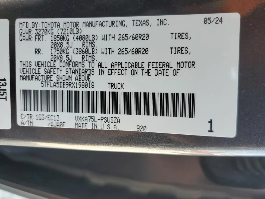 2024 TOYOTA TUNDRA CREWMAX SR  