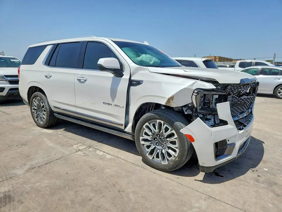 2024 GMC YUKON   