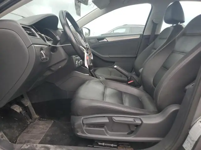 2017 VOLKSWAGEN JETTA SE  