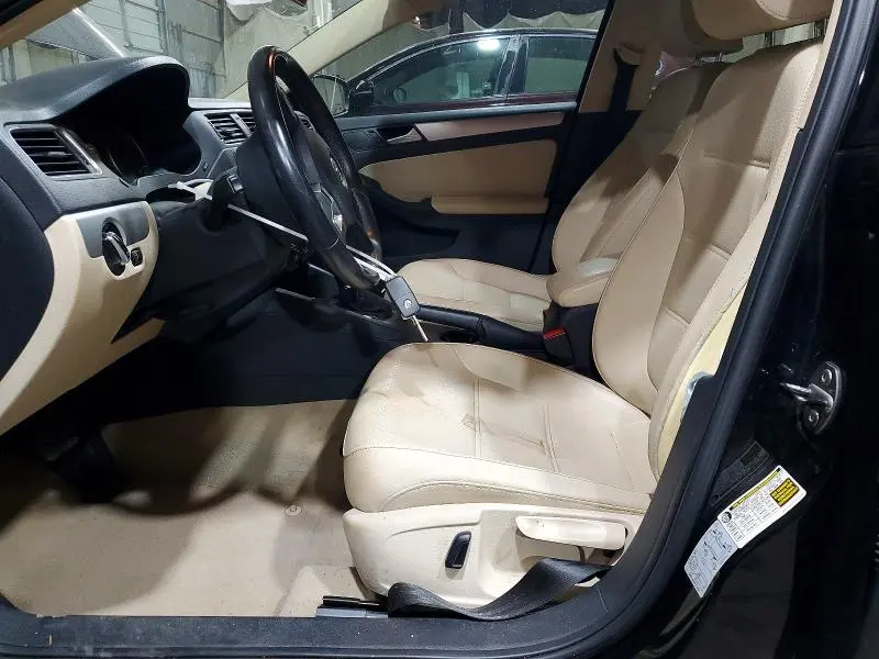 2014 VOLKSWAGEN JETTA SE  