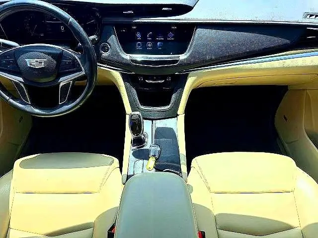 2017 CADILLAC XT5   