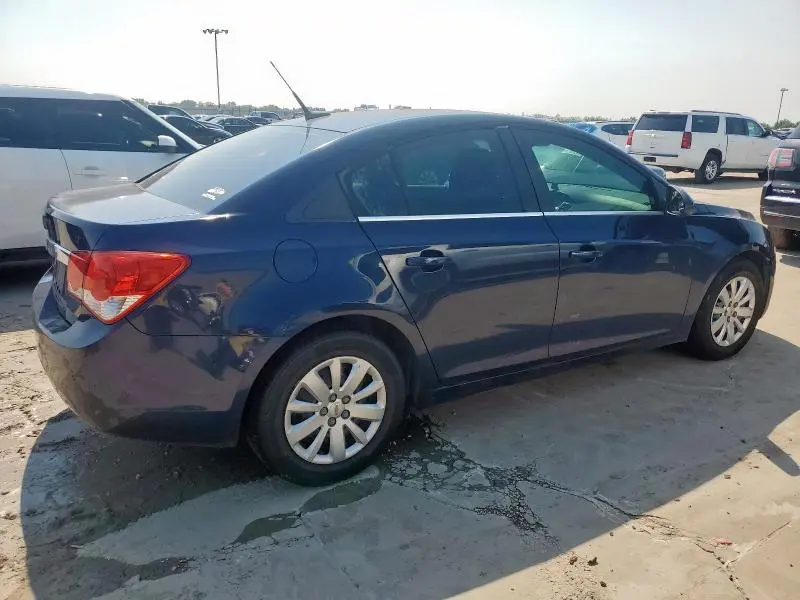 2011 CHEVROLET CRUZE LT  
