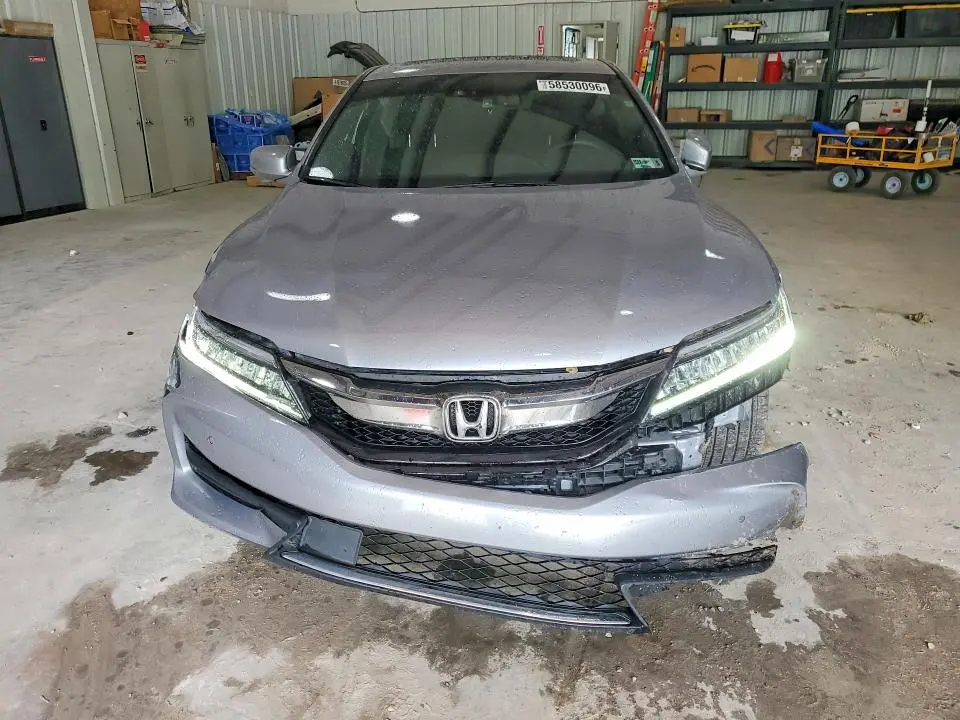 2017 HONDA ACCORD TOURING  