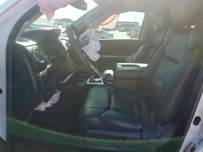 2019 TOYOTA TUNDRA CREWMAX SR5  