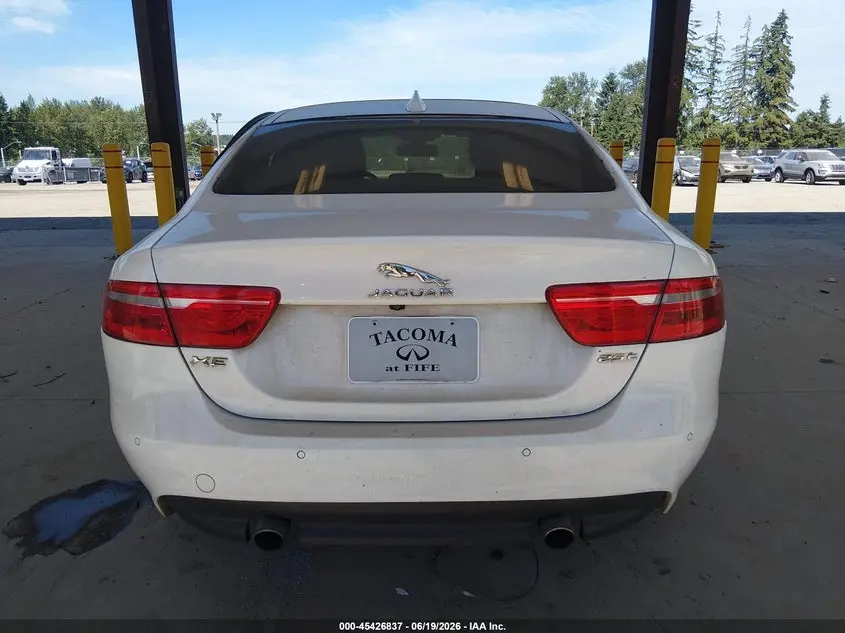 2017 JAGUAR XE 25T PRESTIGE