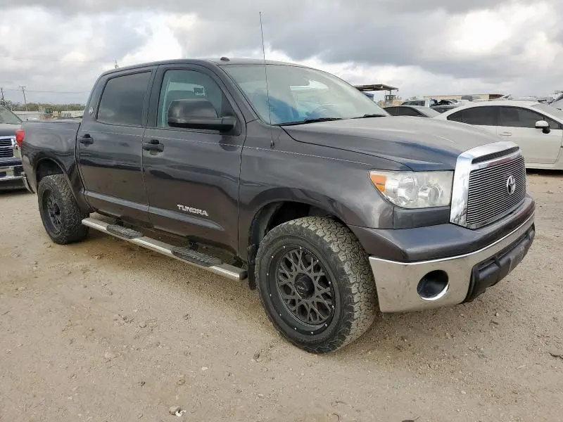 2012 TOYOTA TUNDRA CREWMAX SR5  