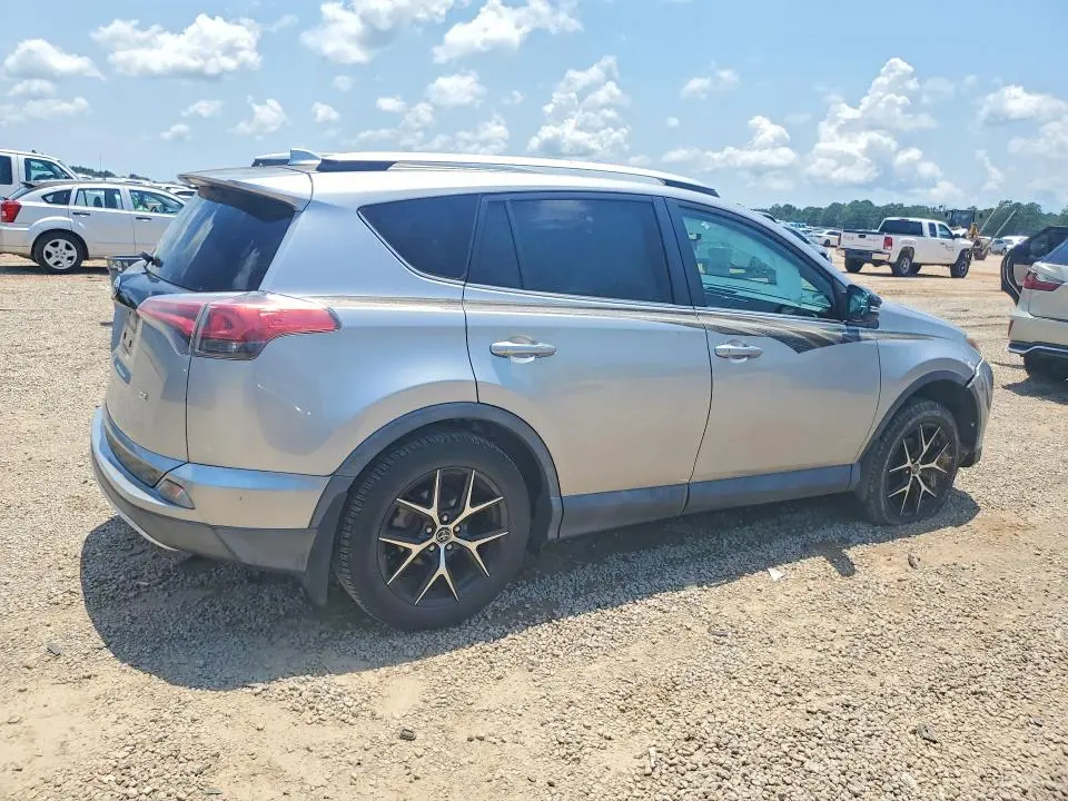 2016 TOYOTA RAV4 SE  