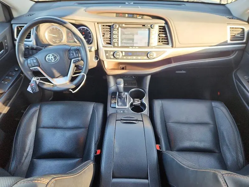 2019 TOYOTA HIGHLANDER LIMITED  