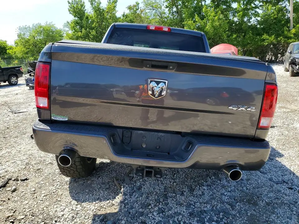 2016 RAM 1500 ST  