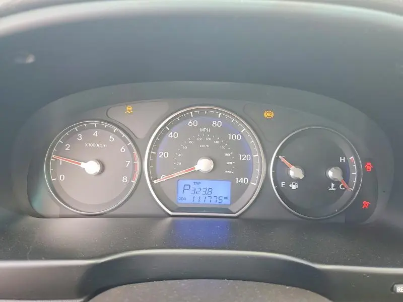 2011 HYUNDAI SANTA FE GLS  